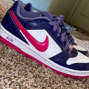 Nike Air Tennis Shoes